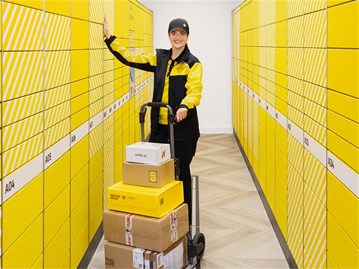 Delivery person at pick up station